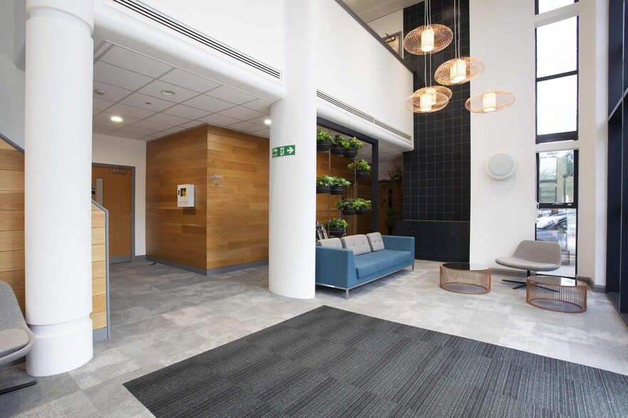 Newbrick Rd, Stoke Gifford for sale - Interior Photo - Image 1 of 1