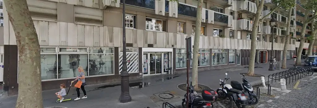 Retail in Paris for lease Building Photo- Image 1 of 3