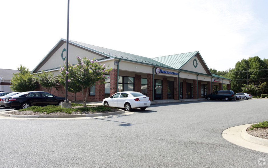 7959-7969 Kings Hwy, King George, VA for lease - Primary Photo - Image 1 of 25