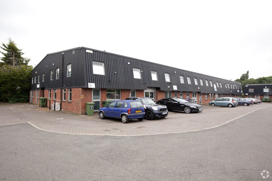 Horseshoe Rd, Pangbourne, Reading, BKS RG8 7JW