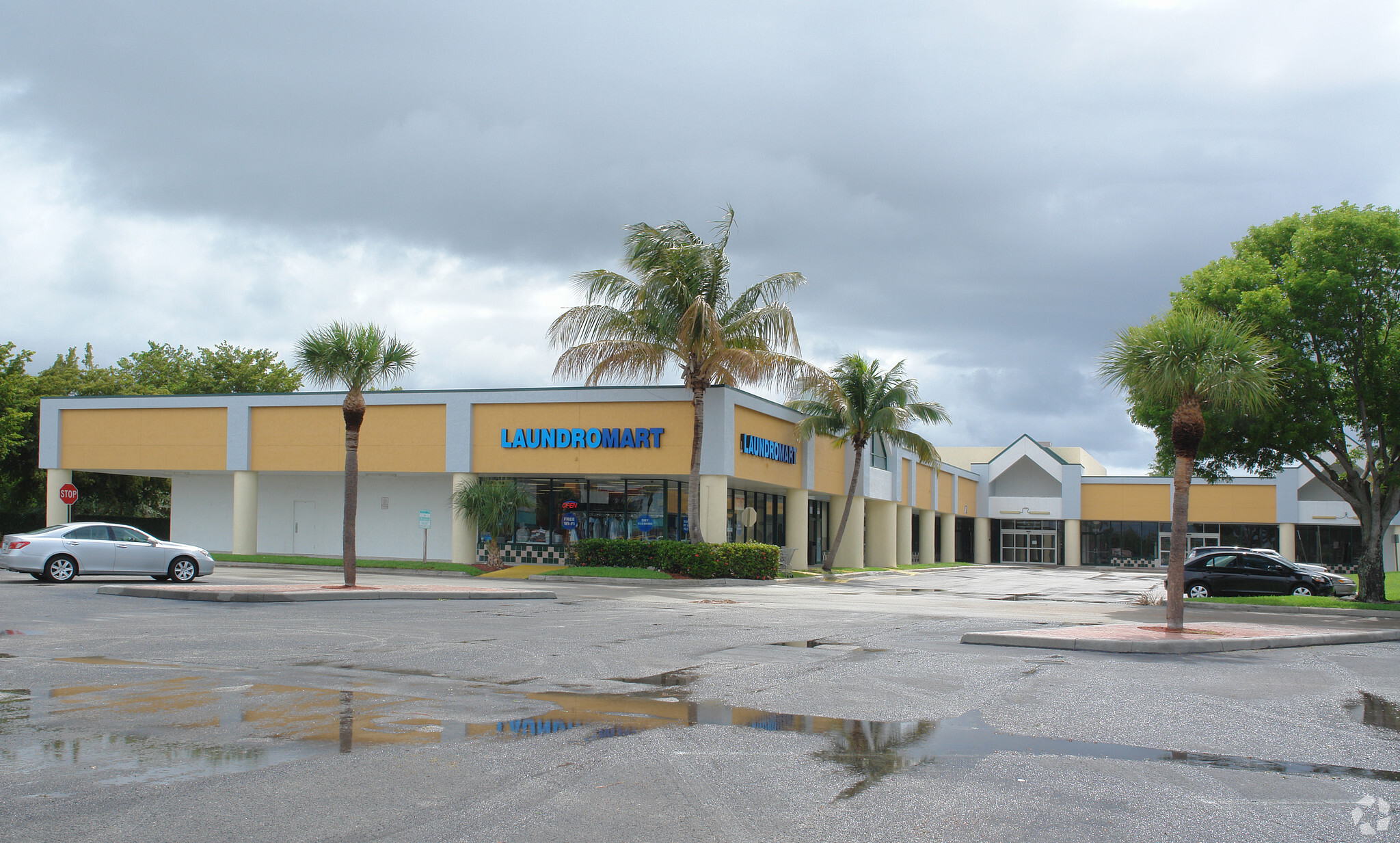 6074 S Congress Ave, Lantana, Fl 33462 - Atlantis Plaza 