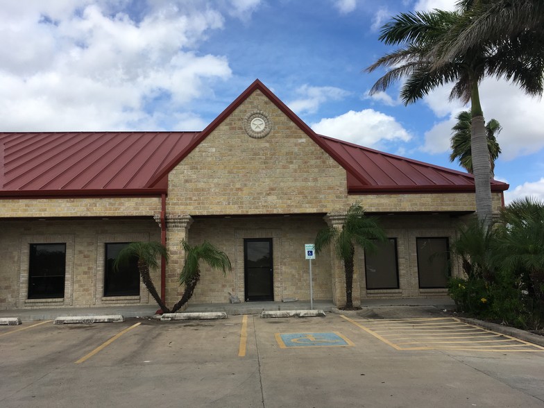 2117 E Tyler Ave, Harlingen, TX for lease - Building Photo - Image 2 of 7