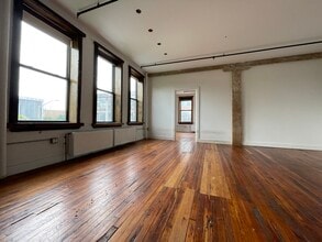 199 Cook St, Brooklyn, NY for lease Interior Photo- Image 2 of 5