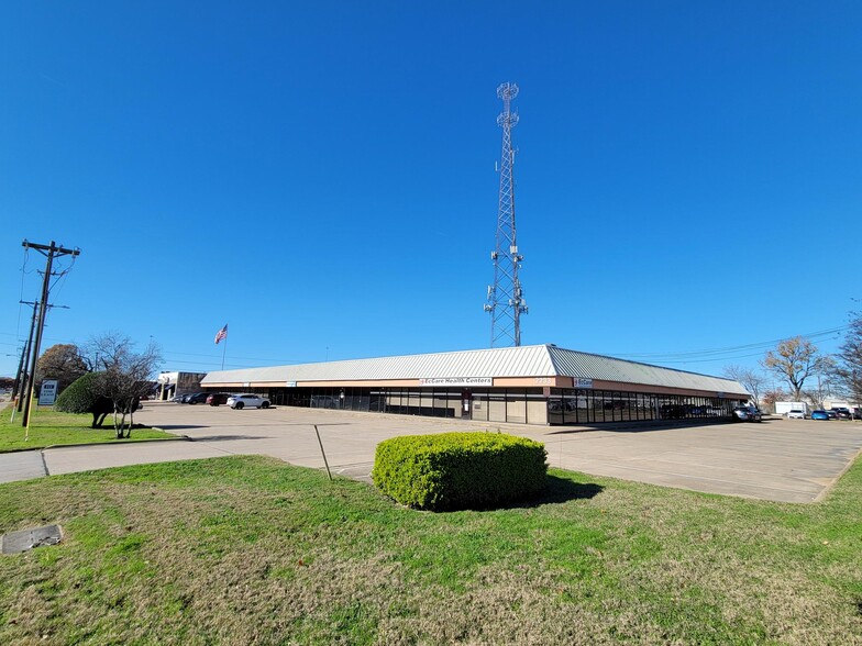 2233 E Grauwyler Rd, Irving, TX for lease - Building Photo - Image 3 of 6