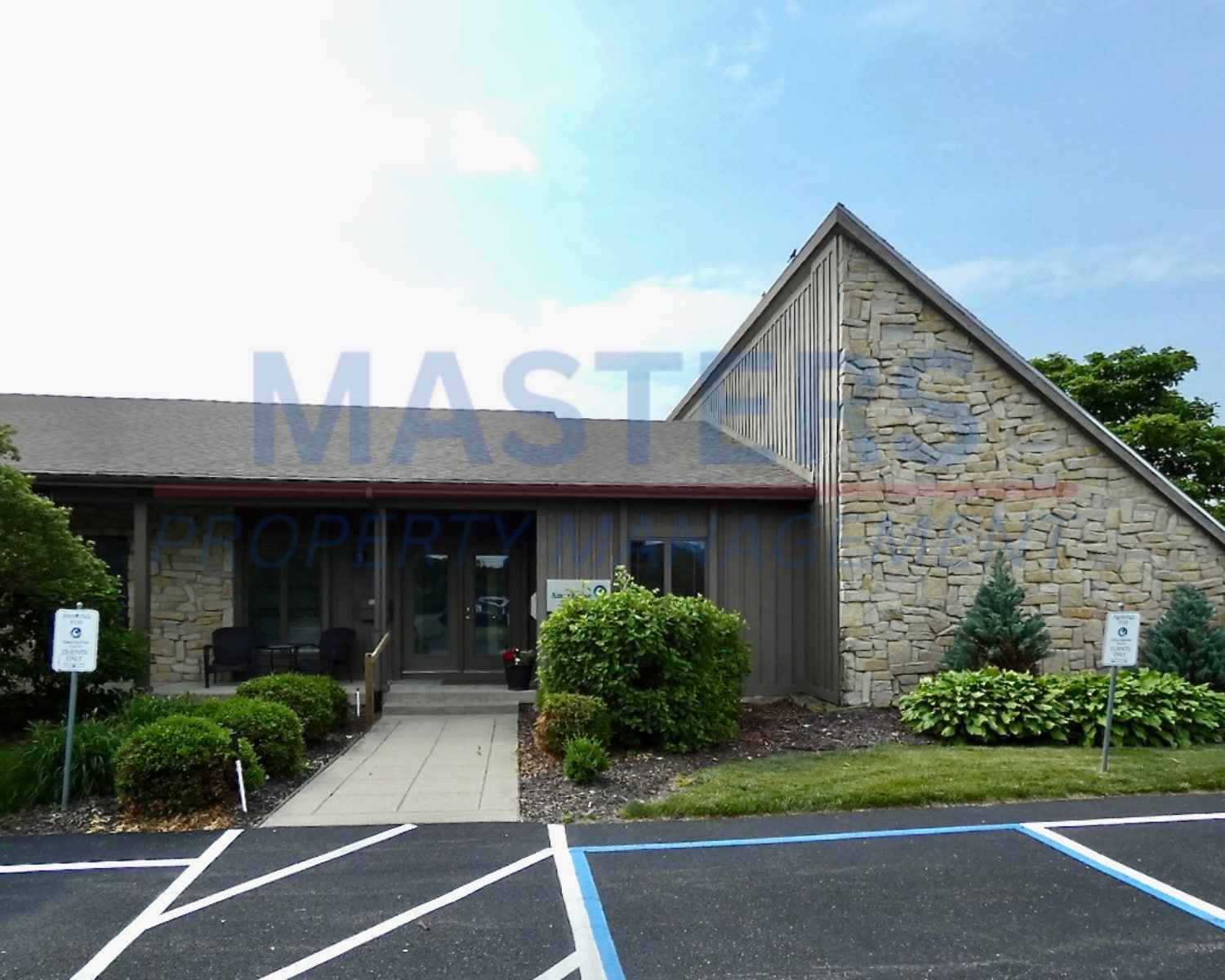 836 W South Boundary St, Perrysburg, OH for lease Building Photo- Image 1 of 24