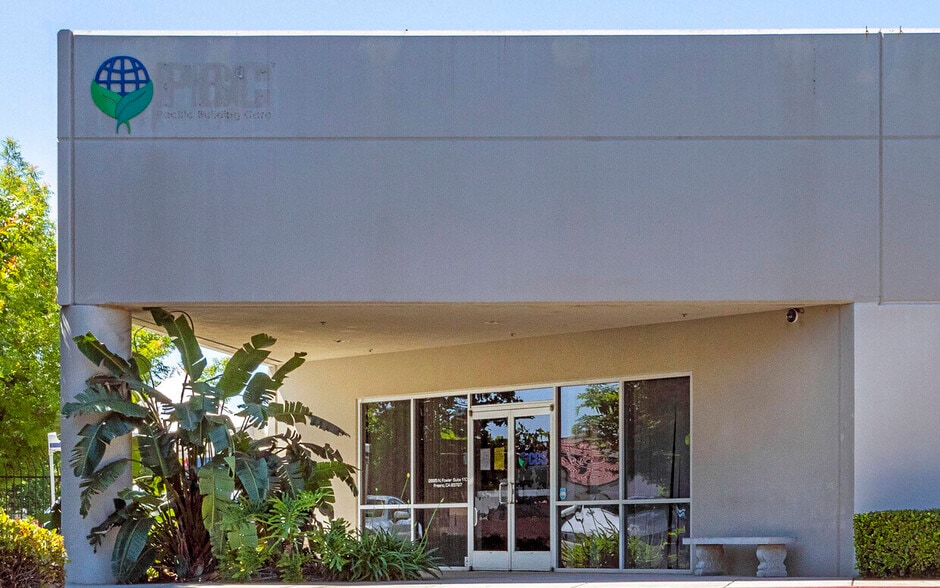2695 N Fowler Ave, Fresno, CA for lease - Building Photo - Image 3 of 20