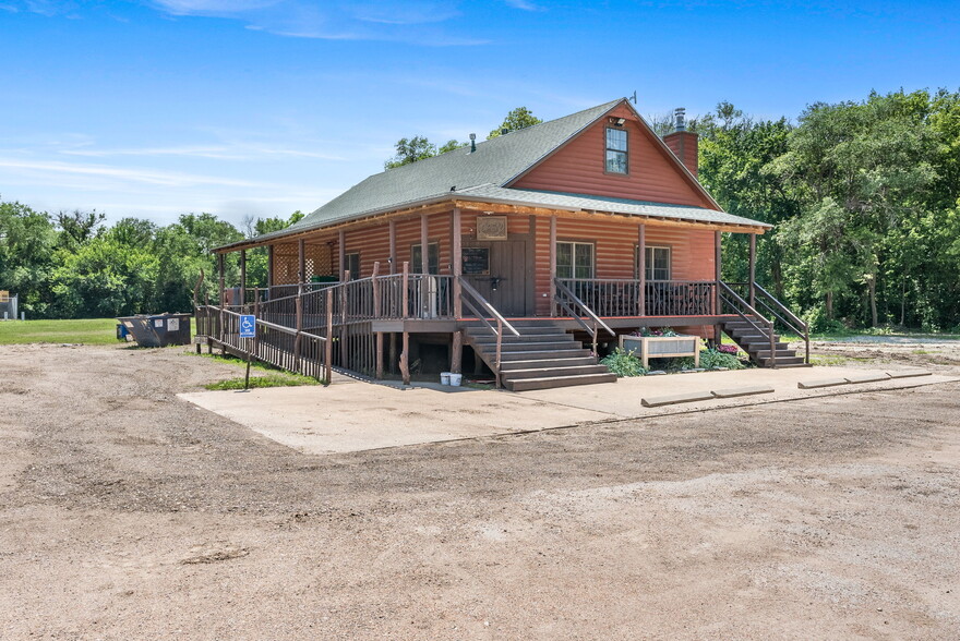 1499 N Meridian Rd, Peck, KS for sale - Building Photo - Image 2 of 24