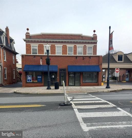 36-40 E Main St, Ephrata, PA for sale - Building Photo - Image 1 of 1