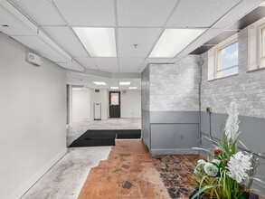 22 S Pack Sq, Asheville, NC for lease Interior Photo- Image 2 of 10