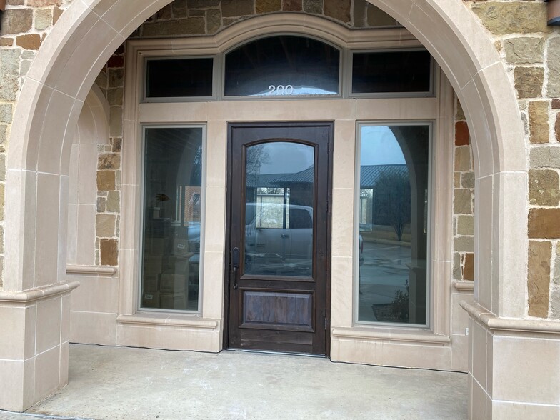 115 S Birmingham St, Wylie, TX for lease - Building Photo - Image 3 of 9