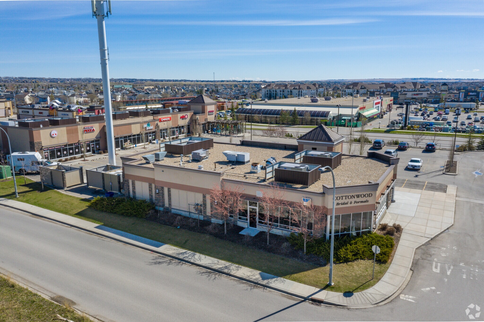 200 Southridge Dr, Okotoks, AB T1S 0B2 OfficeRetail for Lease