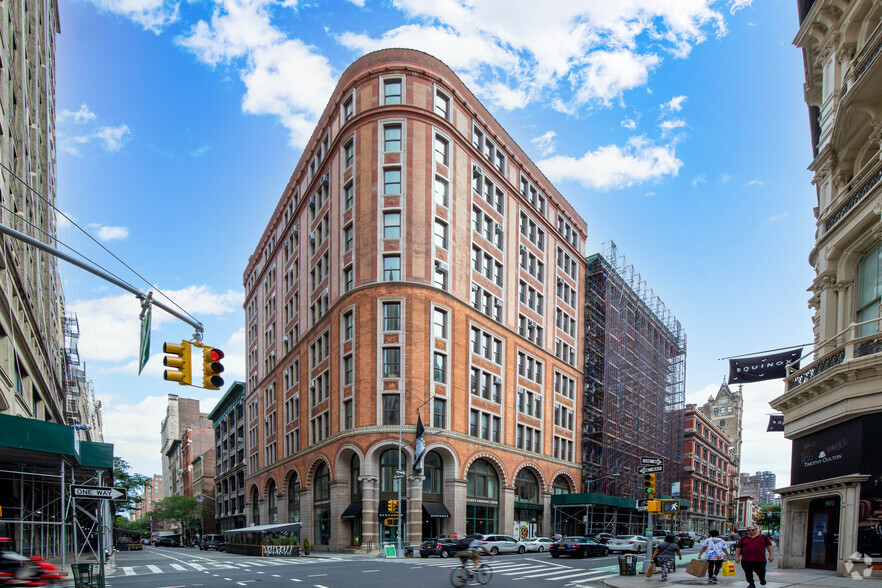 900 Broadway, New York, NY for sale - Building Photo - Image 1 of 1