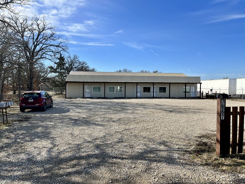 7669 Confederate Park Rd, Fort Worth, TX for sale - Building Photo - Image 1 of 6