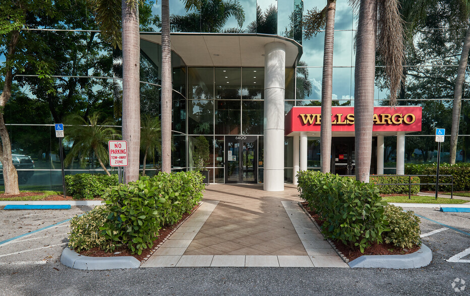 6400 N Andrews Ave, Fort Lauderdale, FL for lease - Building Photo - Image 3 of 7