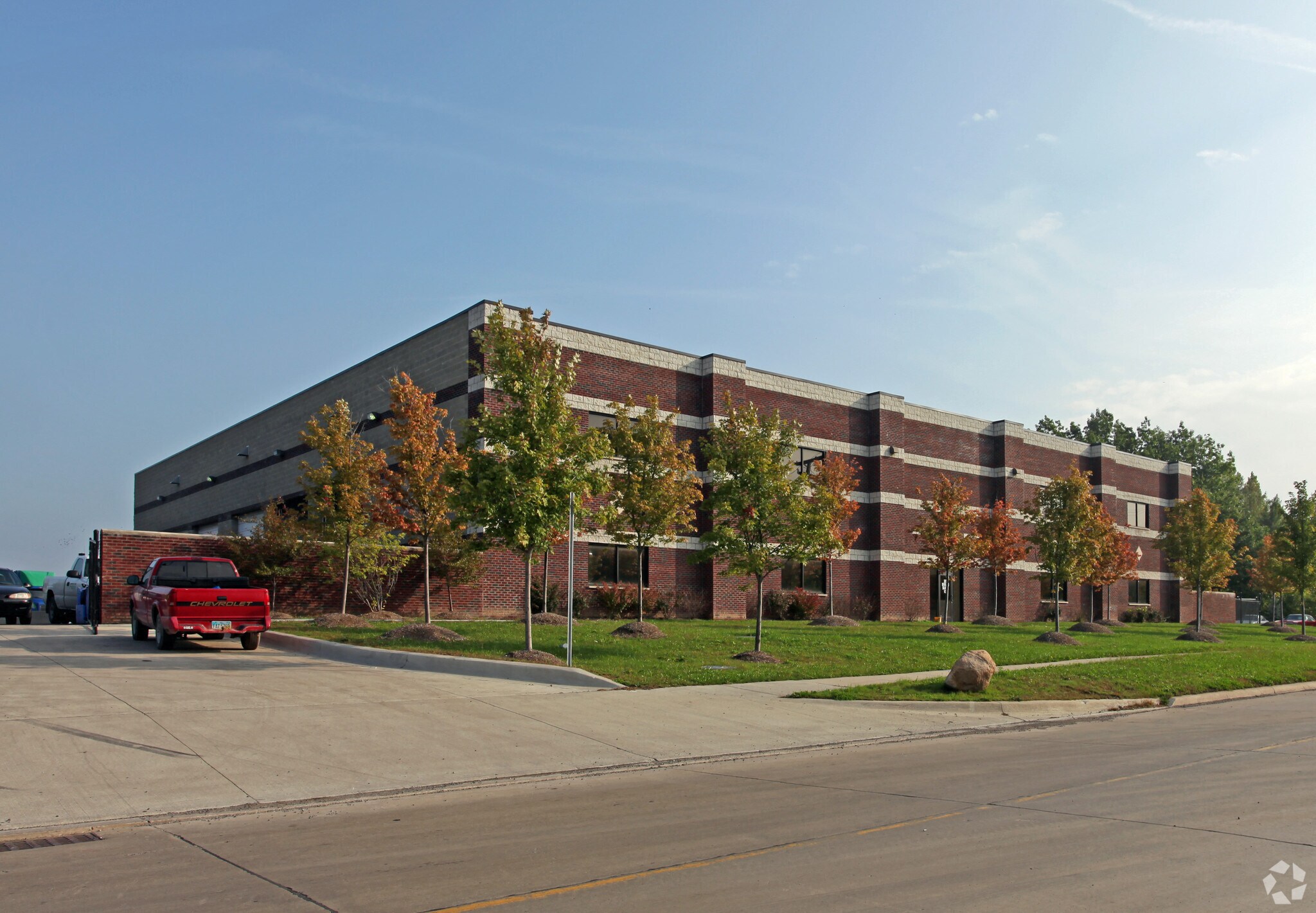 28034 Beverly Rd, Romulus, MI for sale Primary Photo- Image 1 of 1