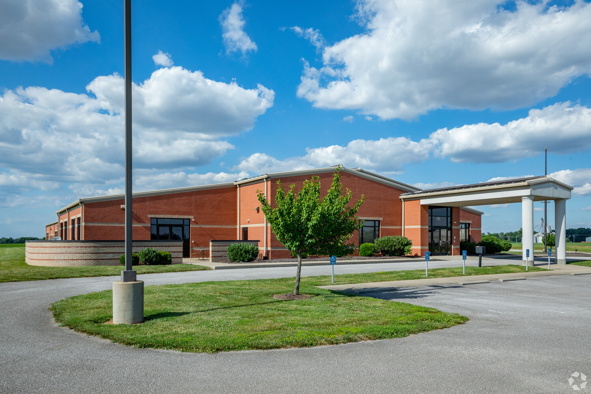 101 Walton Way, Hopkinsville, KY for sale Building Photo- Image 1 of 1