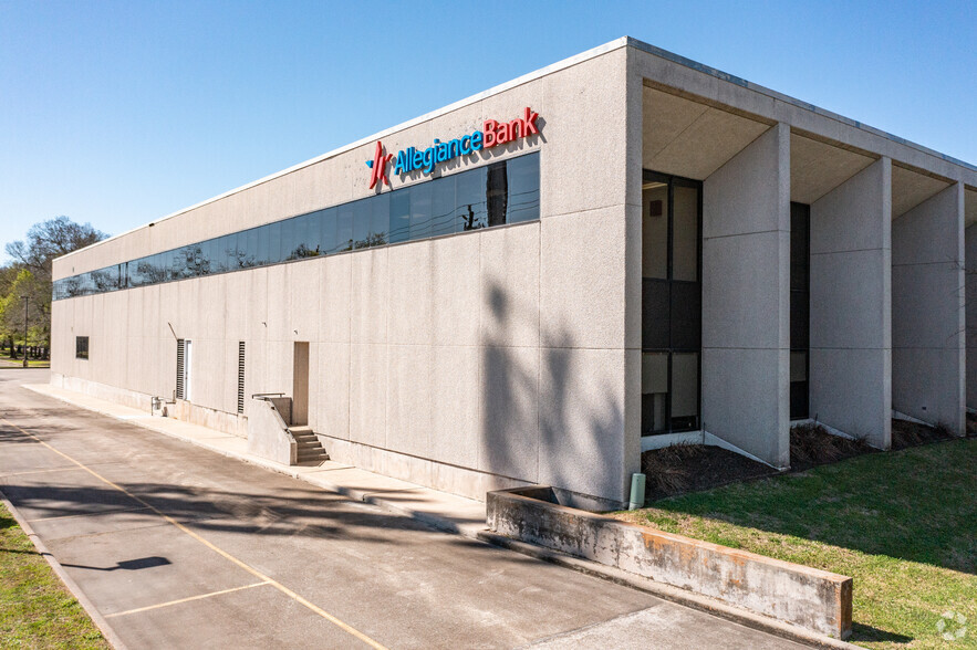 2200 NASA Pky, Houston, TX for lease - Building Photo - Image 2 of 5