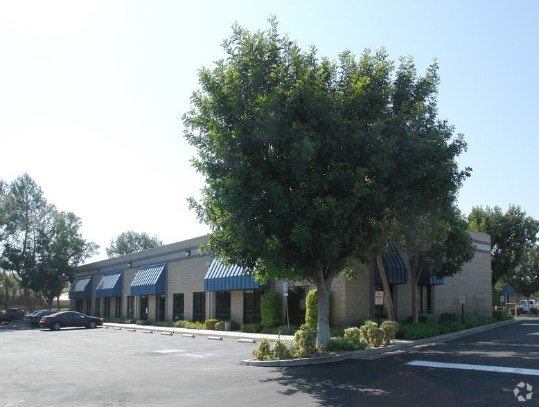 8188 Lincoln Ave, Riverside, CA 92504