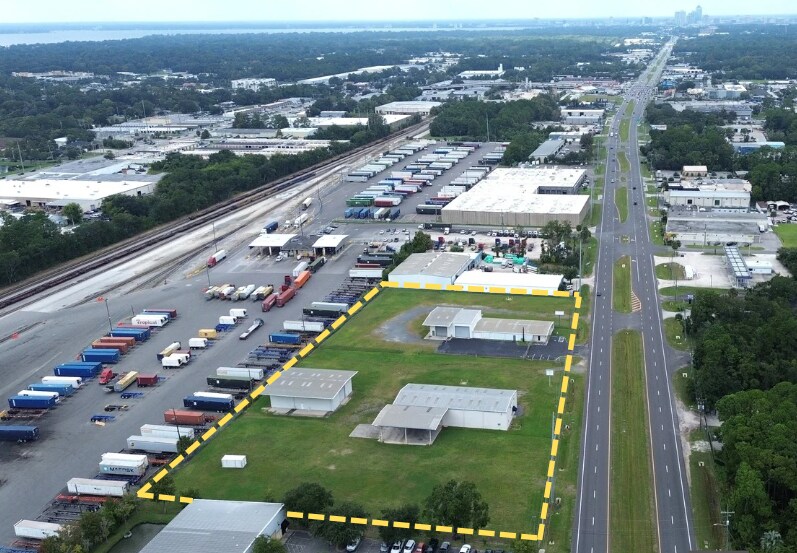 6268 Philips Hwy, Jacksonville, FL for sale - Primary Photo - Image 1 of 6