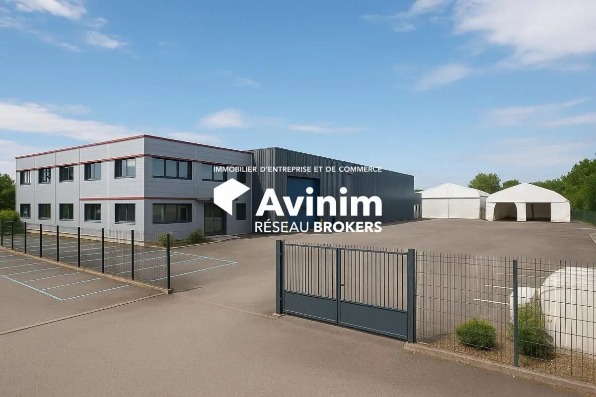 Flex in Aix-les-Bains for lease Building Photo- Image 1 of 3