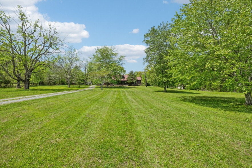 5444 E Robertson Rd, Orlinda, TN for sale - Building Photo - Image 3 of 50