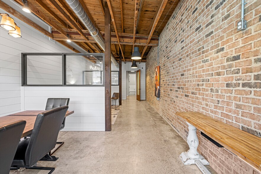 26 E Athens St, Winder, GA 30680 26 E Athens St