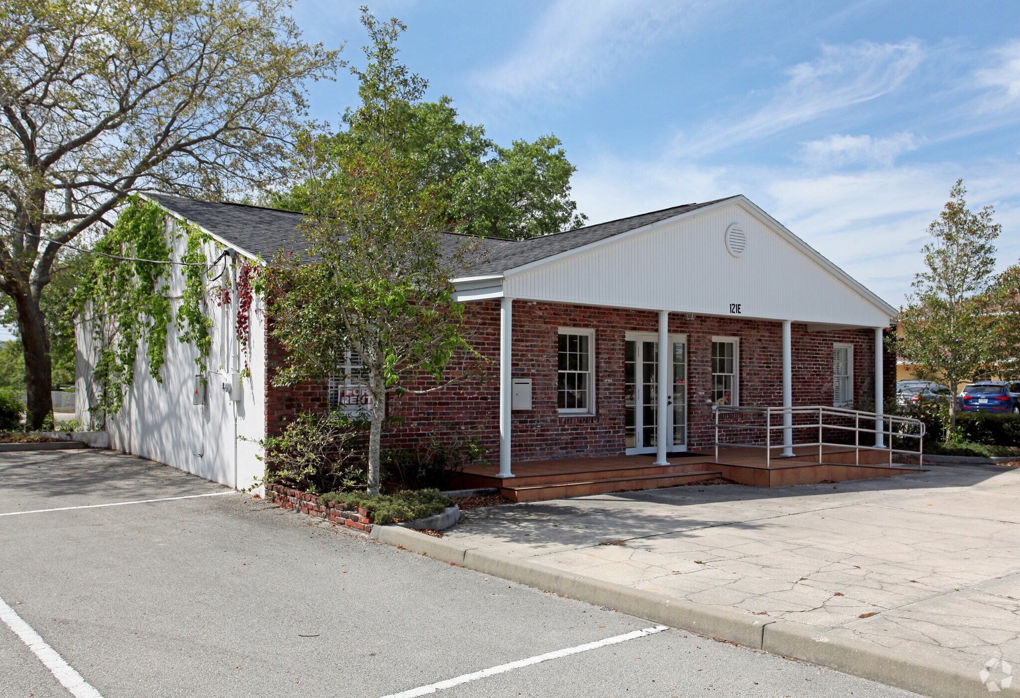 121 E Hibiscus Blvd, Melbourne, FL for sale Primary Photo- Image 1 of 1