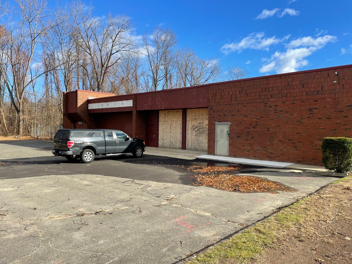 355 Berkshire Ave, Springfield, MA 01109