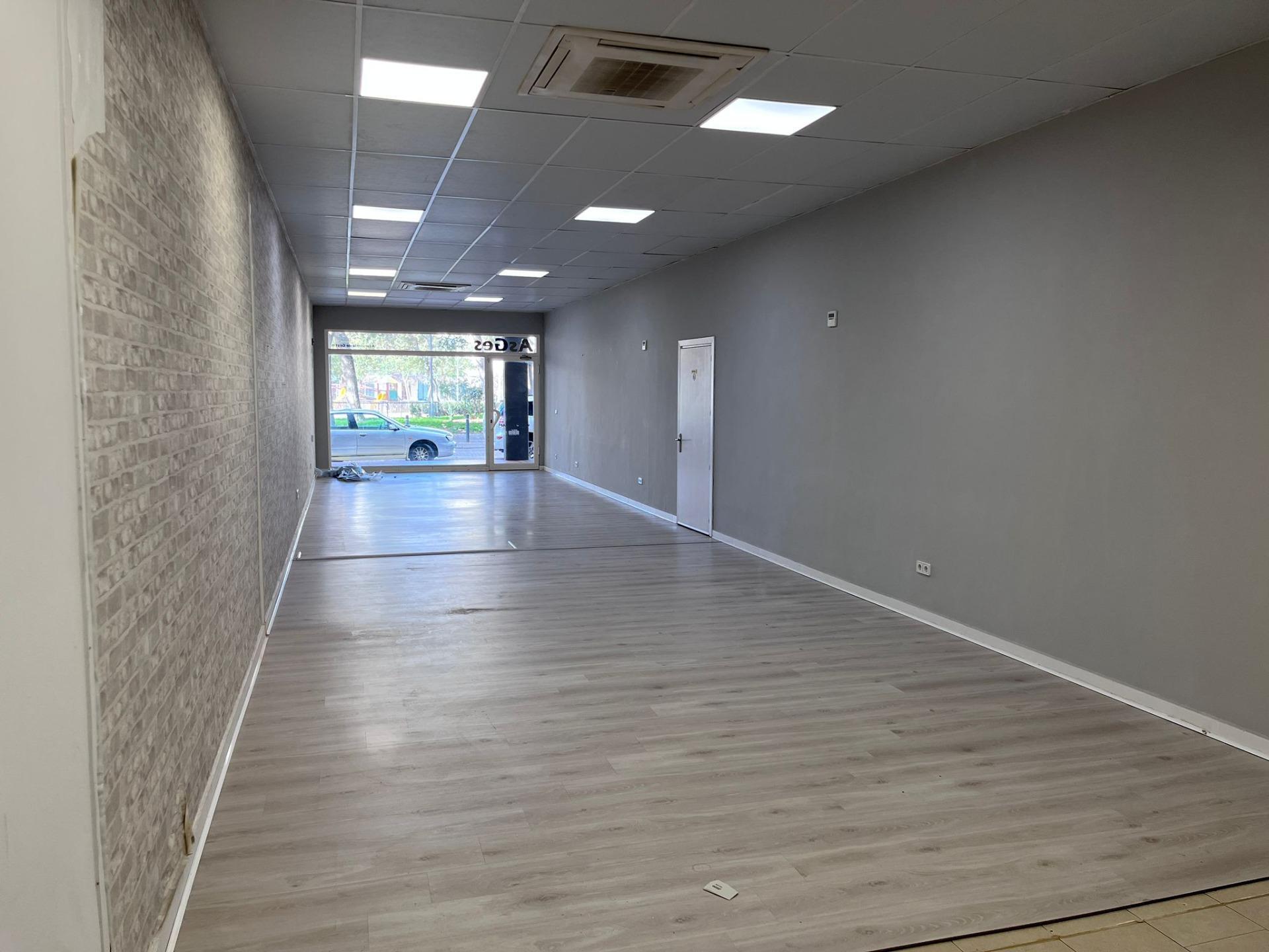 Retail in Palamós, Gerona for lease Interior Photo- Image 1 of 10