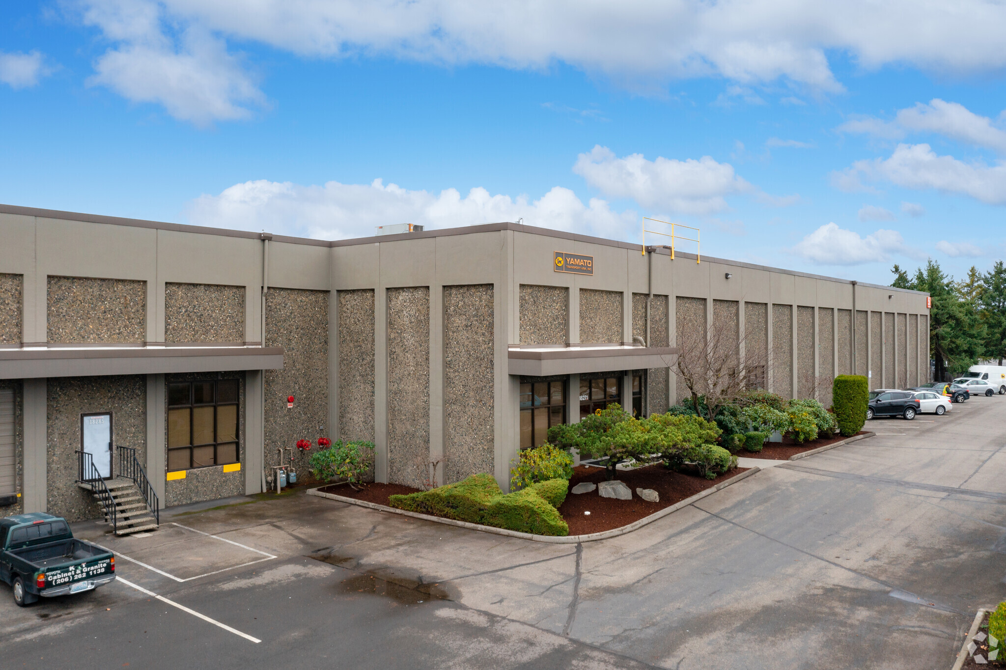 18271-18303 Andover Park W, Tukwila, WA for lease Building Photo- Image 1 of 9