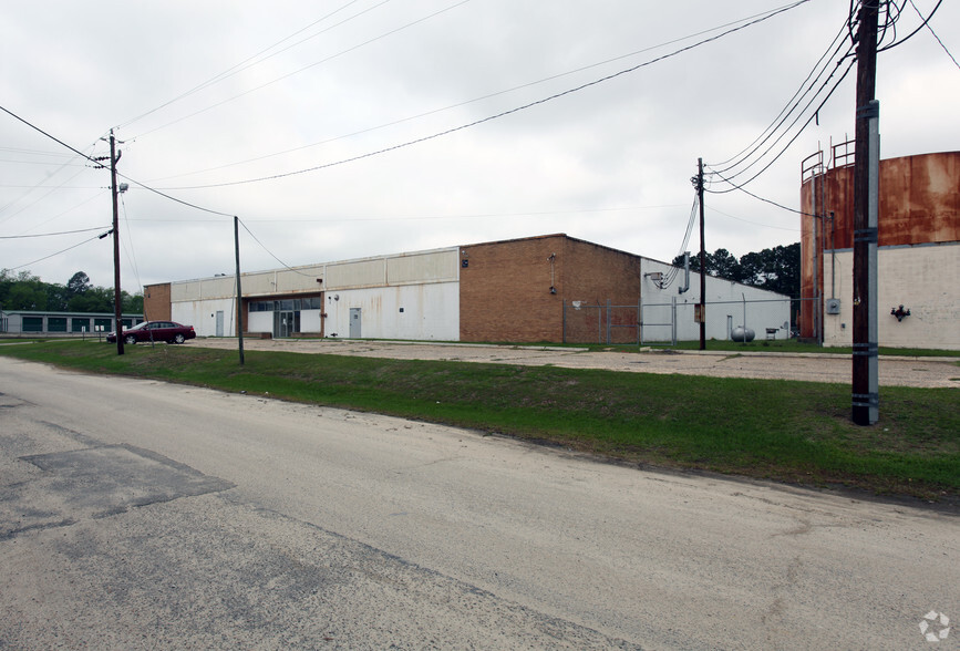 Shocket St, Fairmont, NC for sale - Primary Photo - Image 1 of 8