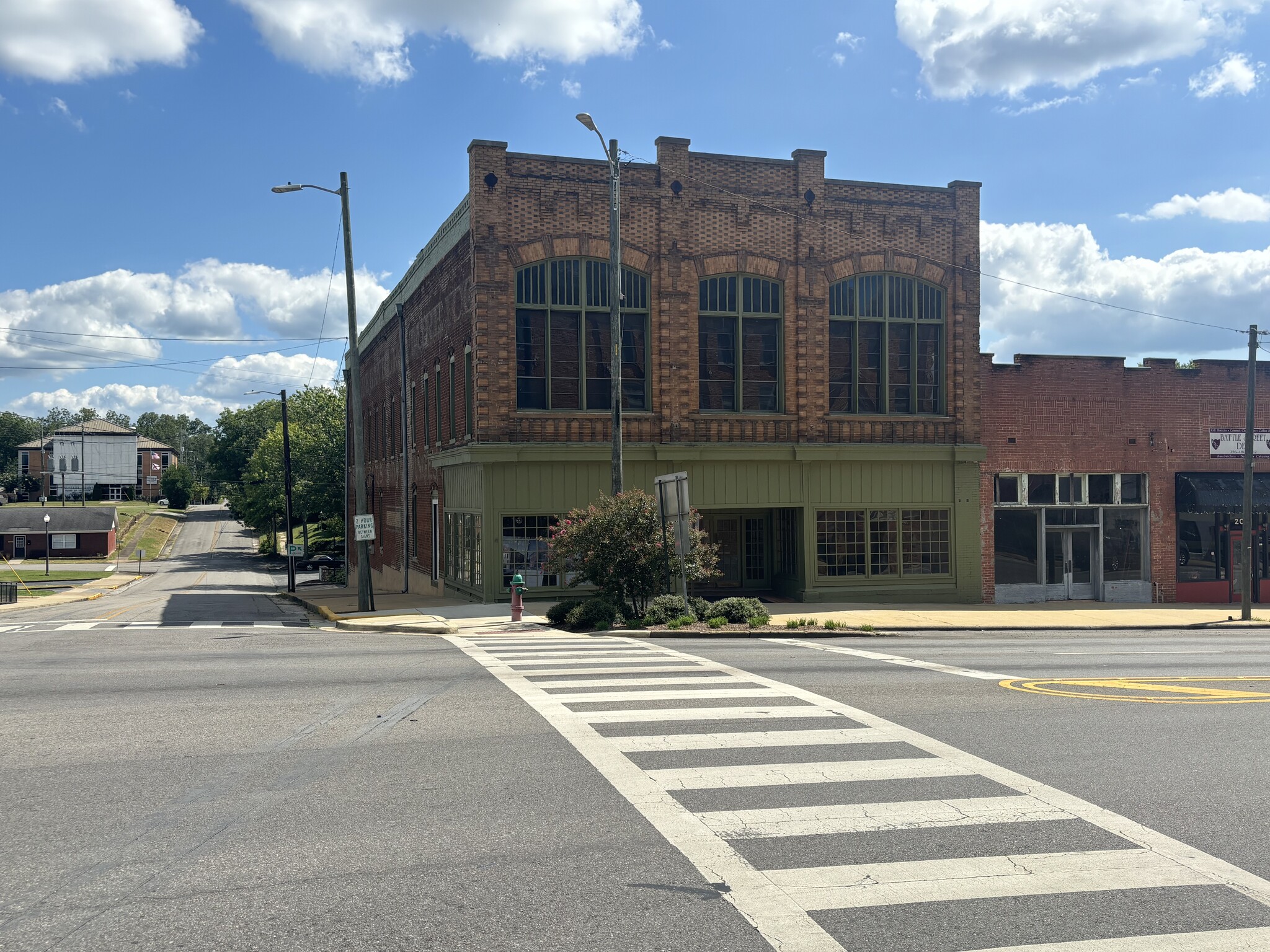 200 Battle St W, Talladega, AL for lease Building Photo- Image 1 of 4