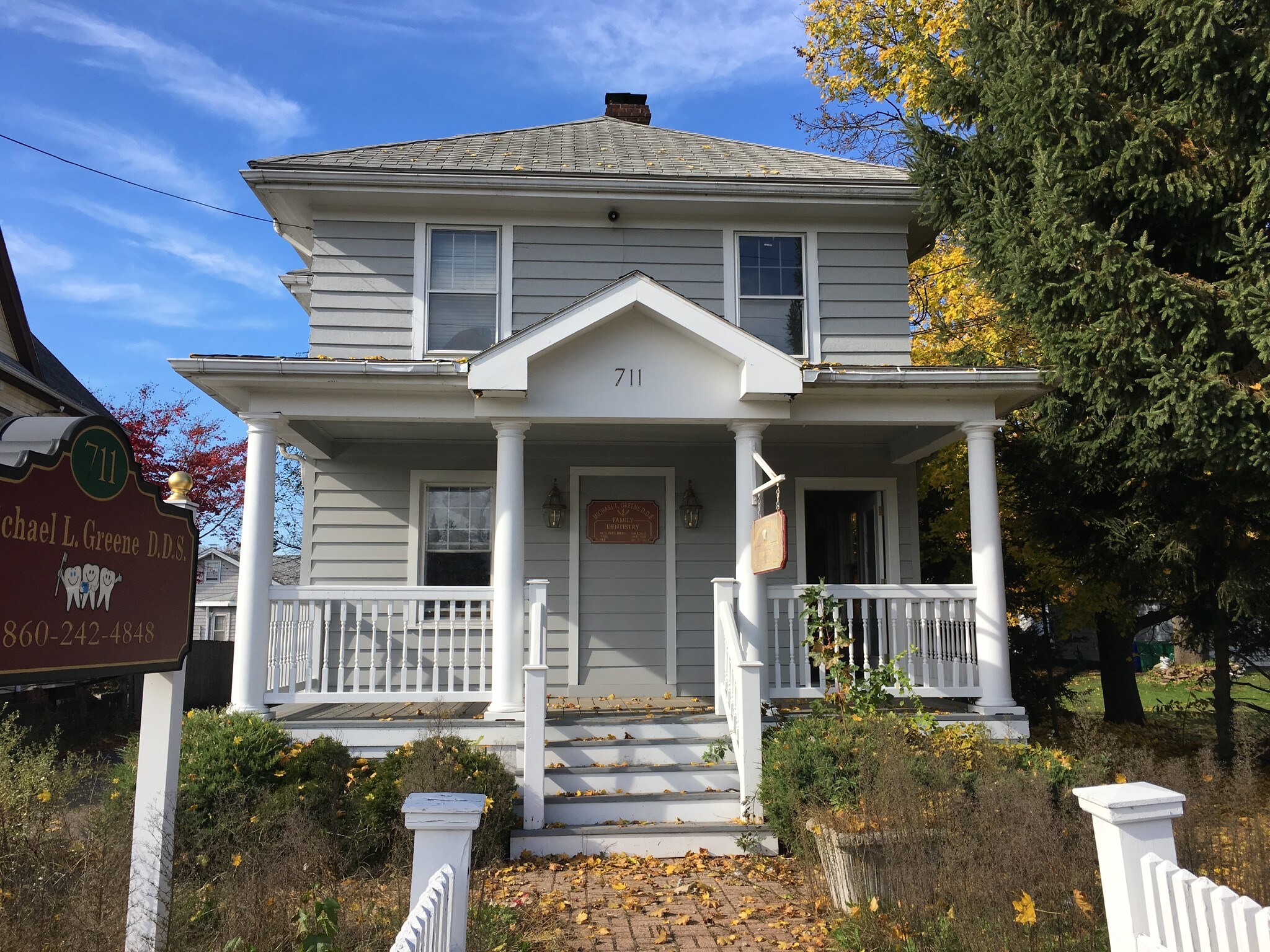 711 Blue Hills Ave, Hartford, CT 06112