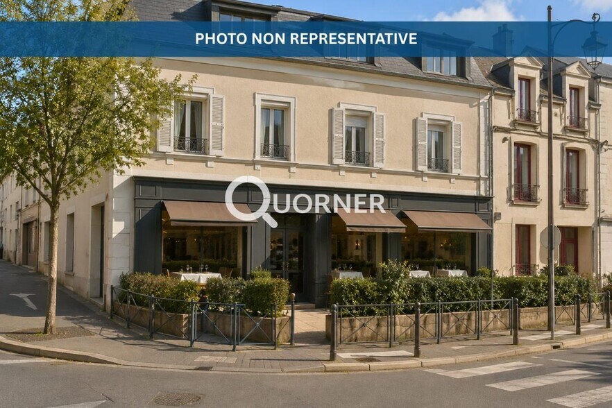 Retail in Chatellerault for sale - Building Photo - Image 1 of 2