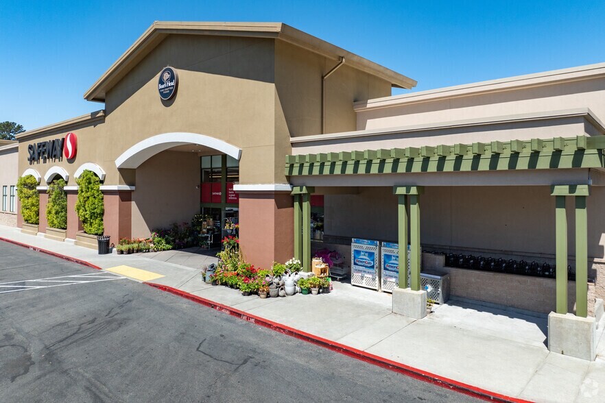 900 Diablo Ave, Novato, CA for lease - Building Photo - Image 2 of 6