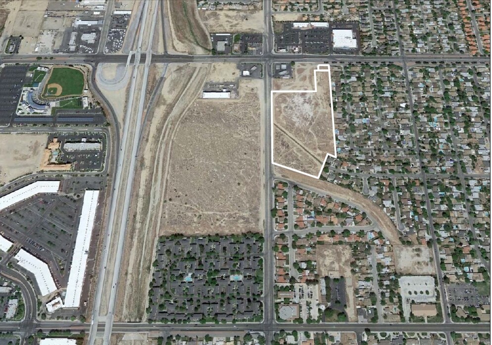 20th St W, Lancaster, CA for sale Primary Photo- Image 1 of 1