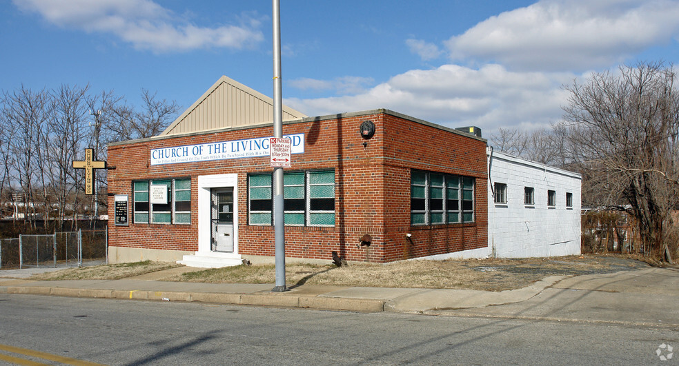 2402 W Fayette St, Baltimore, MD for sale - Primary Photo - Image 1 of 11