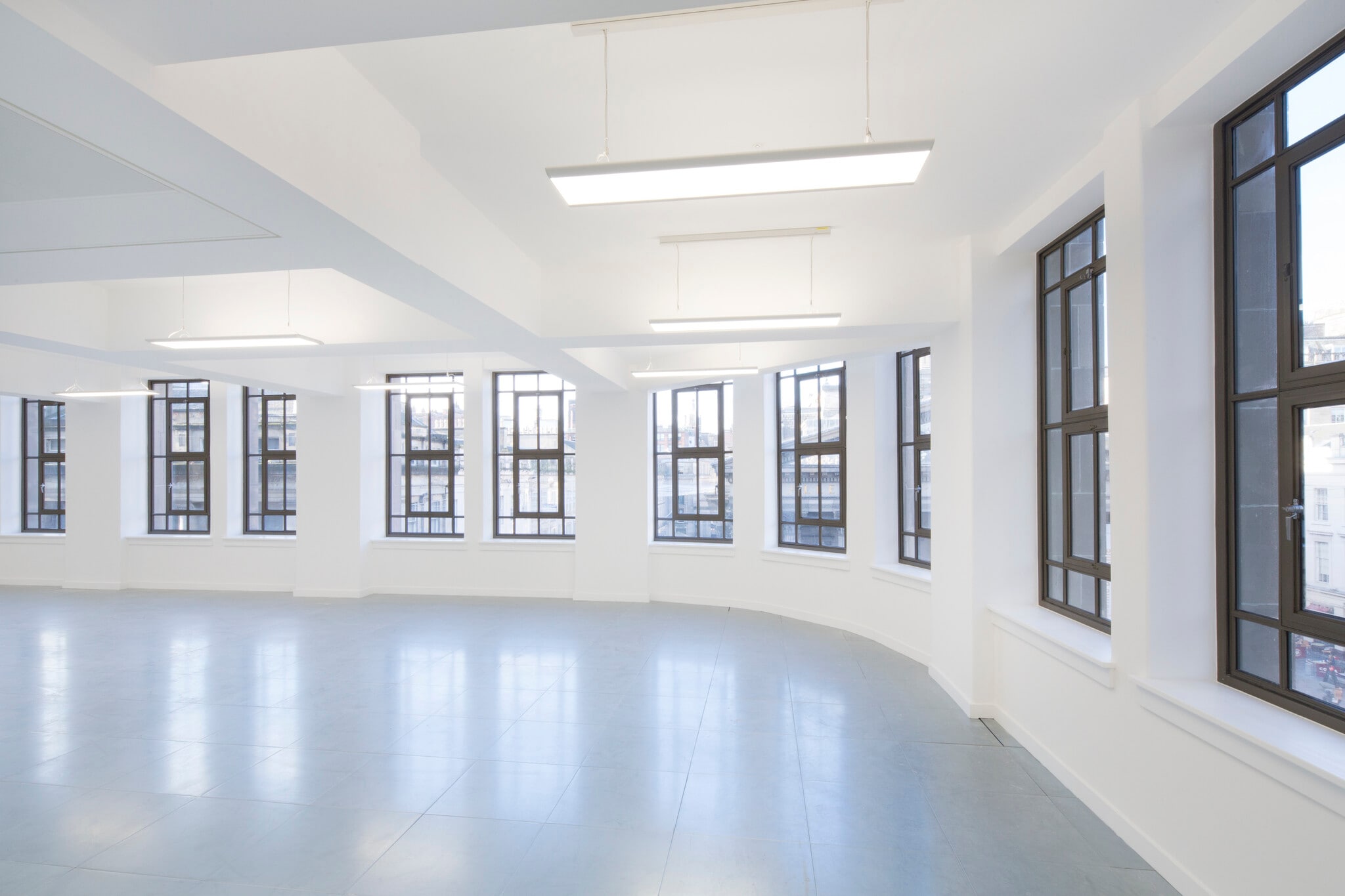 100 Queen St, Glasgow for lease Building Photo- Image 1 of 4