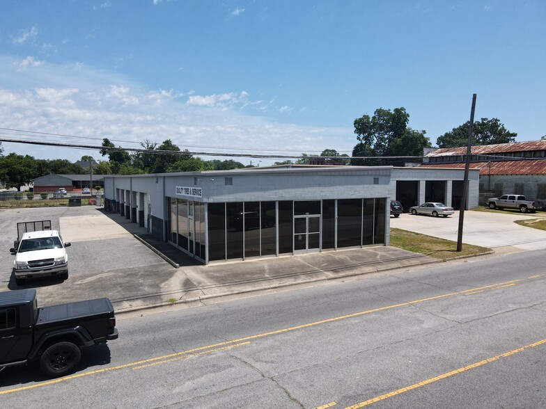 140 W 3rd St, Washington, NC for sale - Building Photo - Image 2 of 6