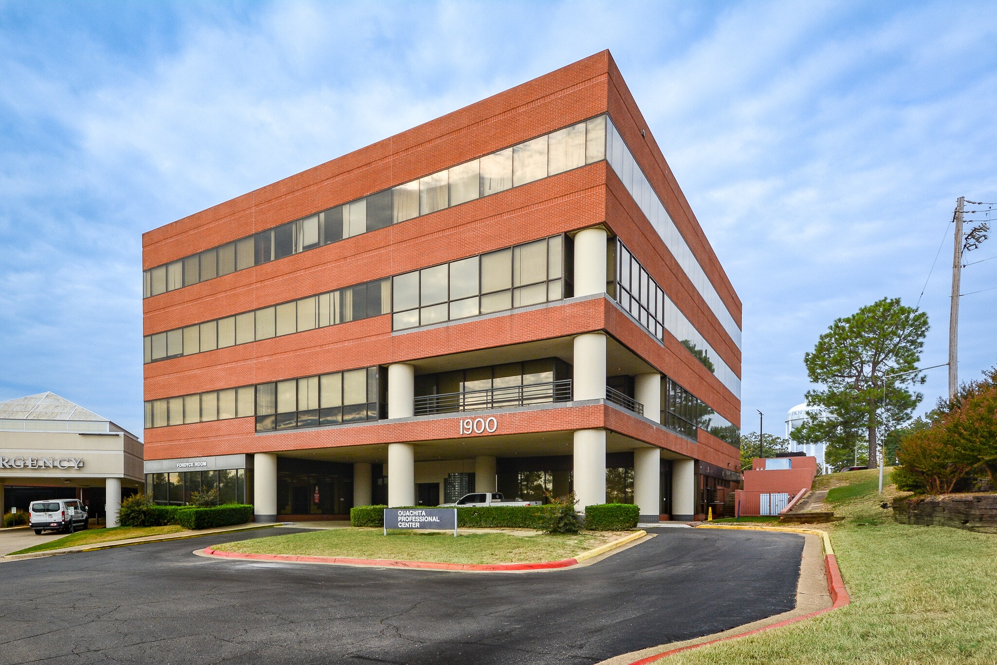 1900 Malvern Ave, Hot Springs, AR for sale Primary Photo- Image 1 of 16