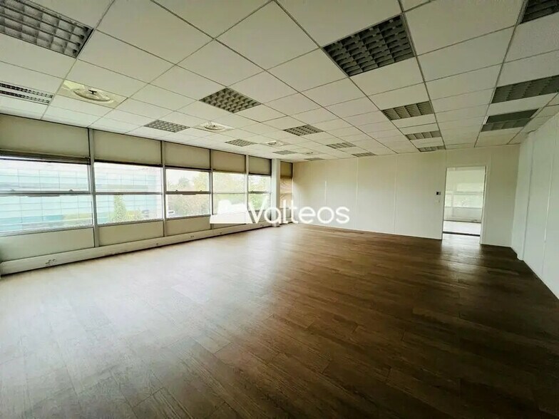 9 Rue Michel Labrousse, Toulouse for lease - Interior Photo - Image 2 of 4