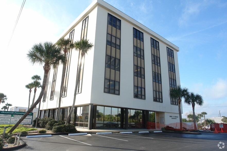 140 S Atlantic Ave, Ormond Beach, FL for lease - Building Photo - Image 2 of 32
