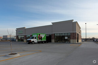 More details for 407 E Pawnee St, Wichita, KS - Retail for Lease