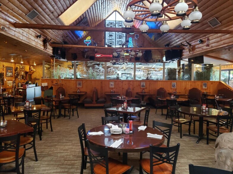 12550 W Burleigh Rd, Brookfield, WI for sale - Building Photo - Image 1 of 1