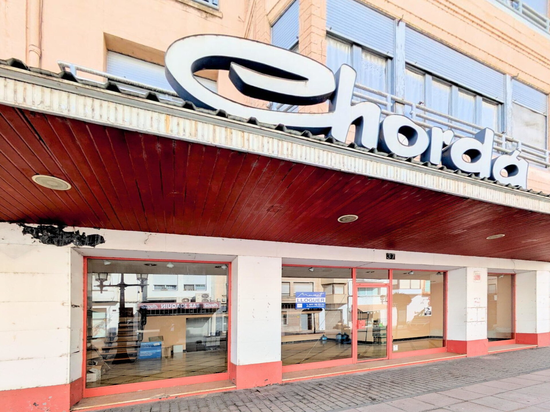 Retail in Amposta, Tarragona for lease Interior Photo- Image 1 of 2