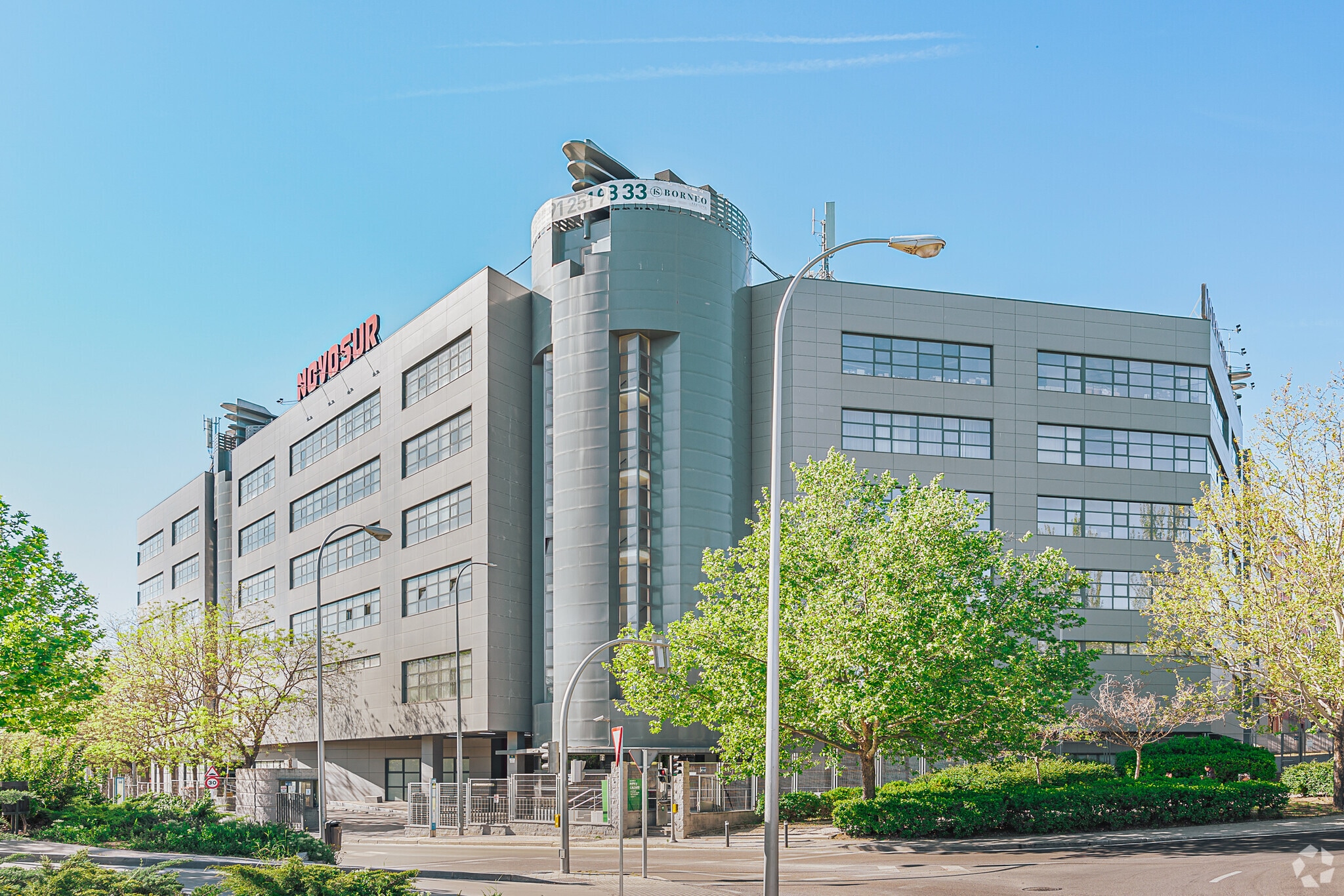 Avenida los Rosales, 42, Madrid, Madrid for sale Primary Photo- Image 1 of 3