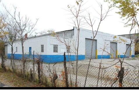 Erdman Ave Two Building Portfolio portfolio of 2 properties for sale on LoopNet.com - Primary Photo - Image 2 of 2