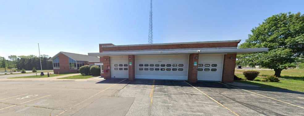 3231 Chili Ave, Rochester, NY for lease - Primary Photo - Image 1 of 5