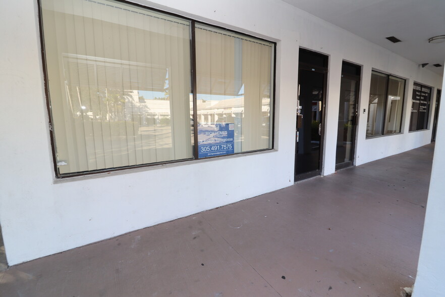 6731-6755 Sunset Strip, Sunrise, FL for lease - Building Photo - Image 3 of 30