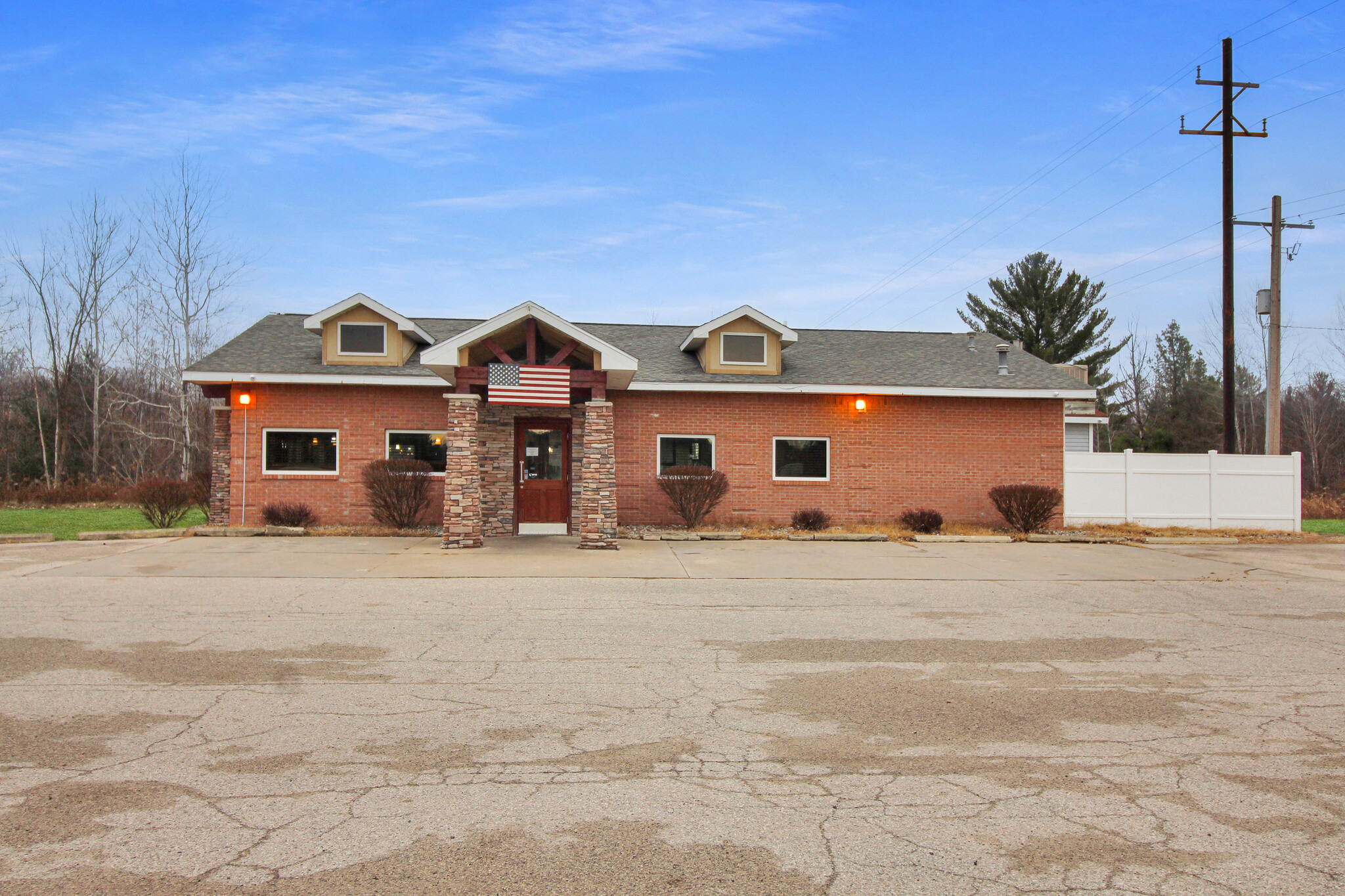 2898 N Meridian Rd, Sanford, MI for sale Primary Photo- Image 1 of 1